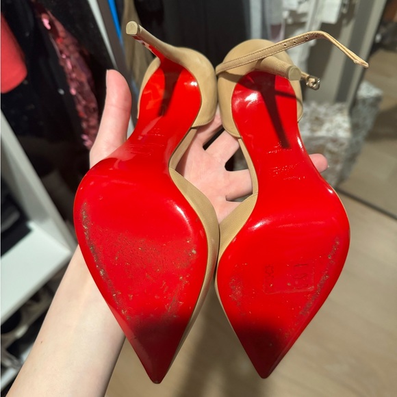 Louboutin Nude Heel - Only worn once - Picture 4 of 6